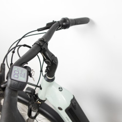 Reconditionné - Velo de Ville AEB 890 Bleu Glacier Brillant - Bosch Performance Line 250W - Batterie 500Wh Lithium-Ion